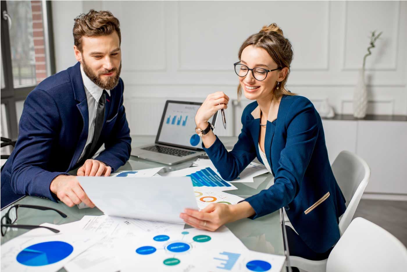 Why Agencies Rent LinkedIn Account to Scale Faster
