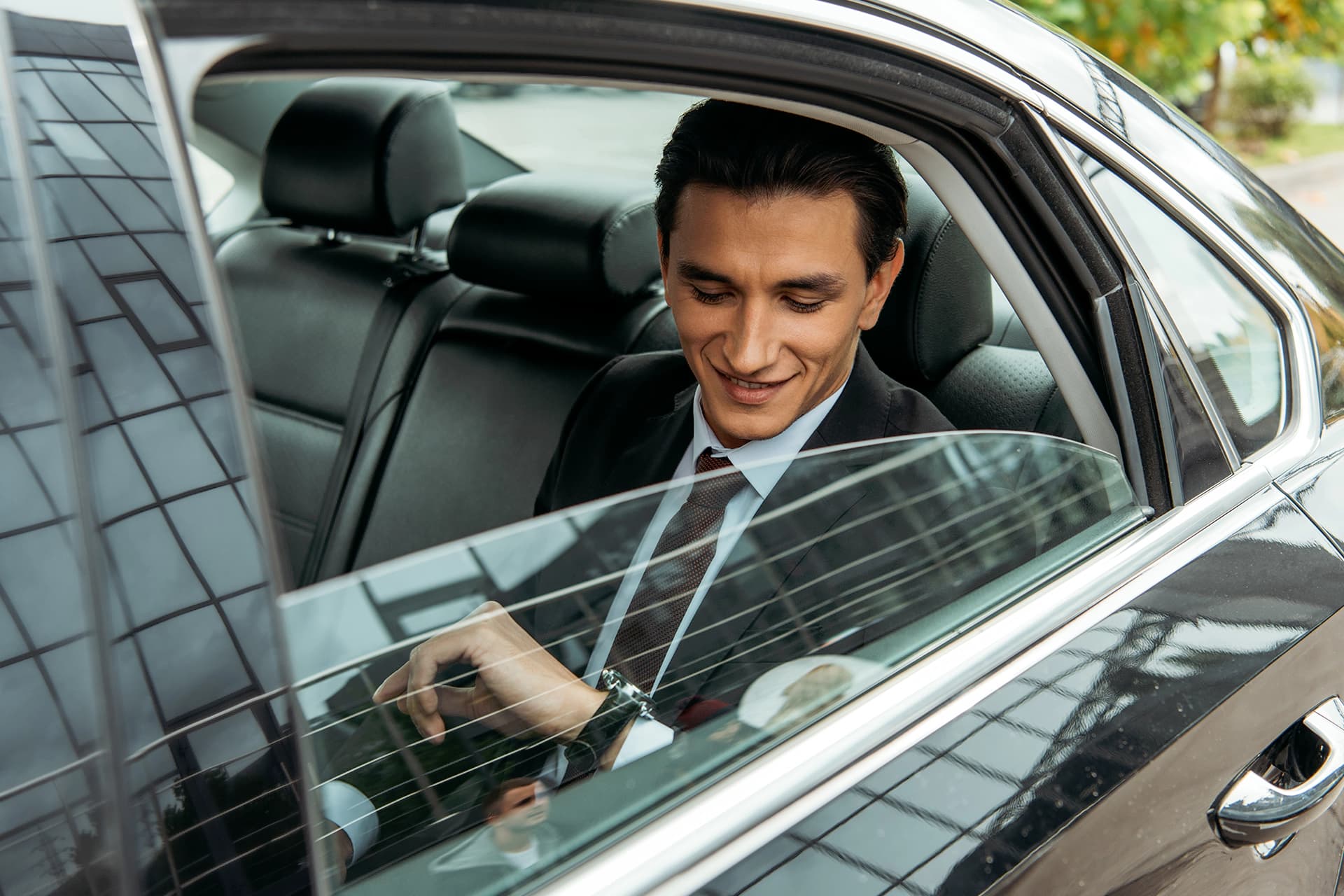 5 Luxurious Airport Limo YVR Options You Can’t Miss