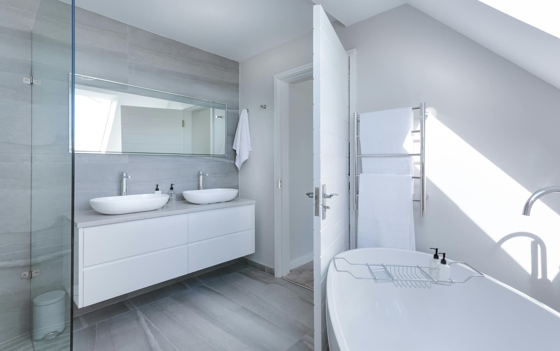 Elegant Showers That Bring Elegance to Every Bathroom