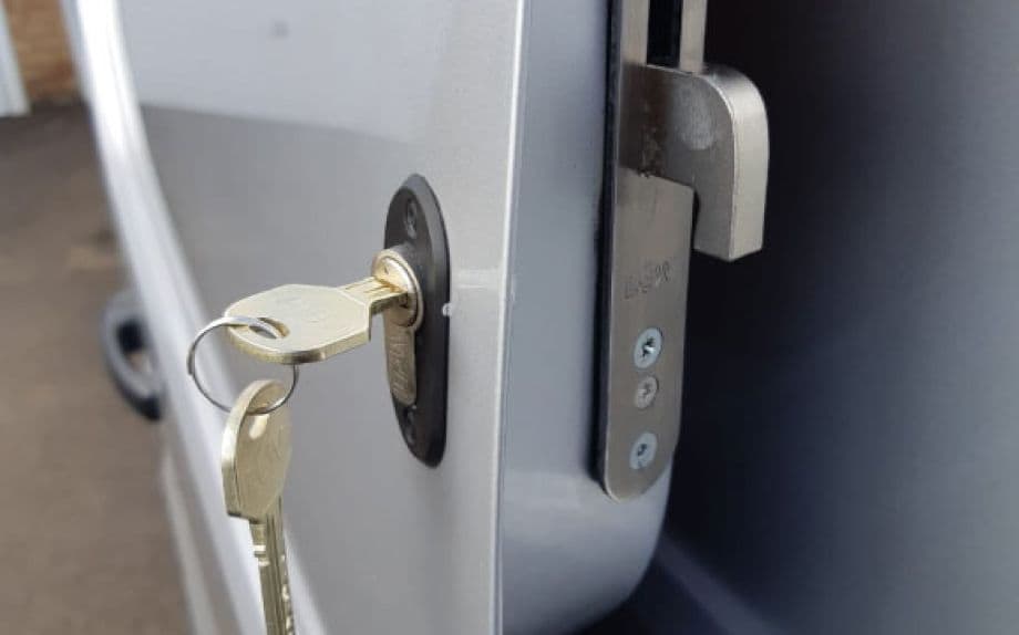 Chiusure di sicurezza per furgoni prezzi trasparenti e qualità garantita da Daken Locks