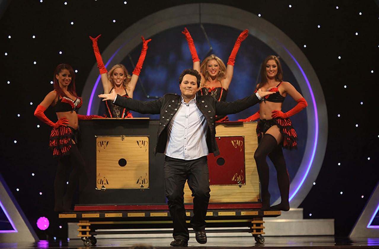 Professional Stage Magic Show MA for Company Celebrations