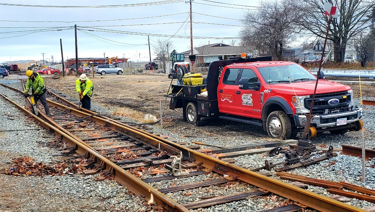 Professional Railroad Contractors | American Track