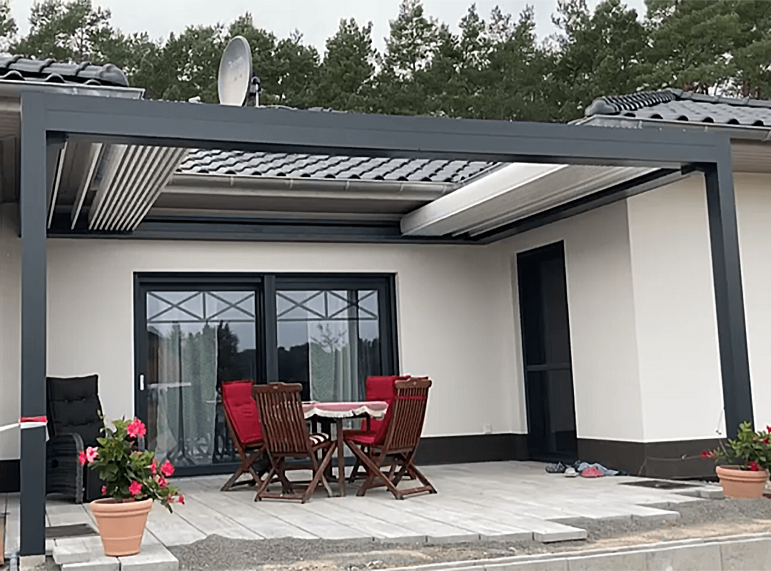 Lamellendach wetterfest und flexibel – ADA-Wintergarten Systeme