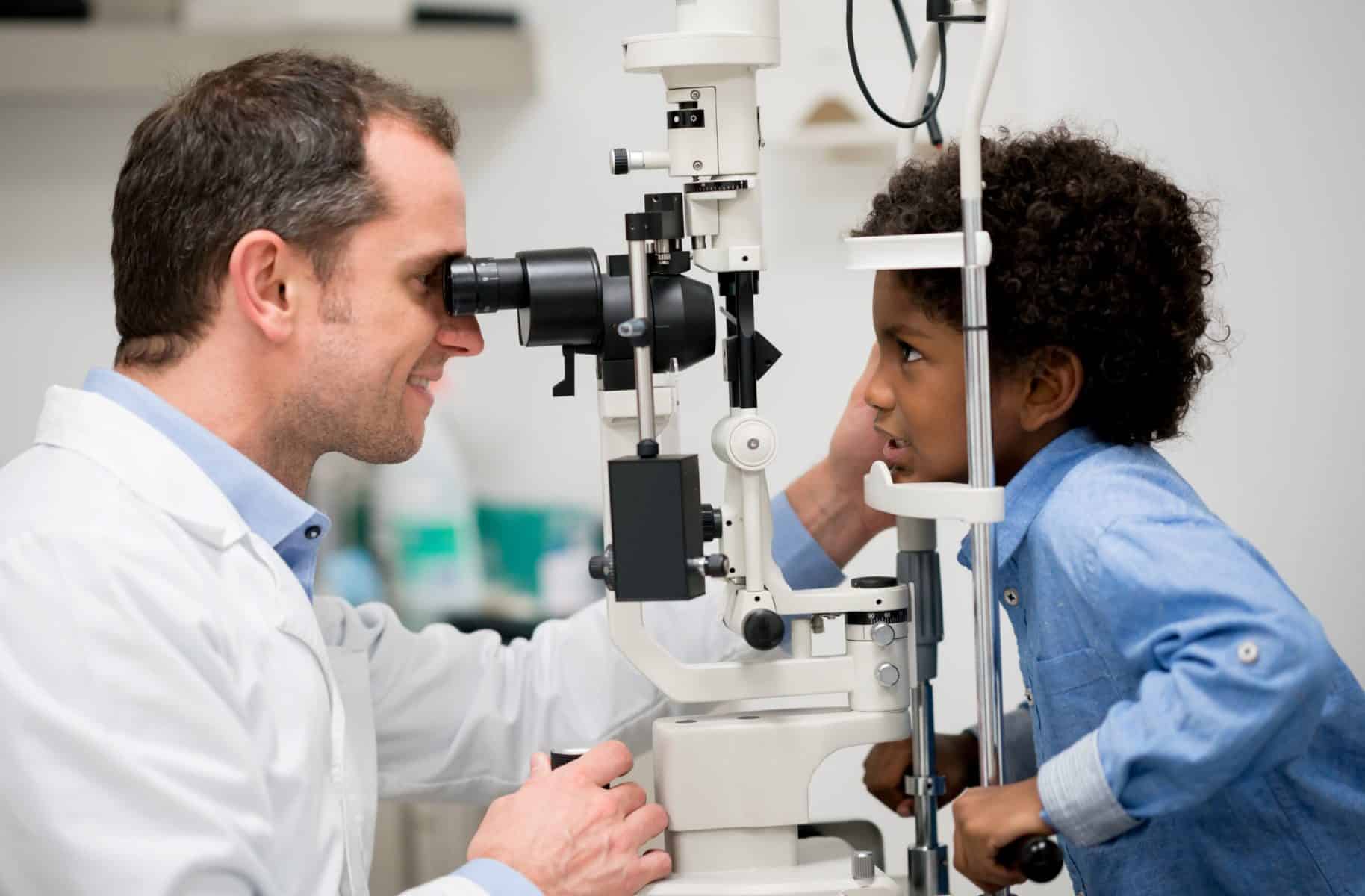 Expert Pediatric Eye Doctor Providing Advanced Children’s Eye Exams