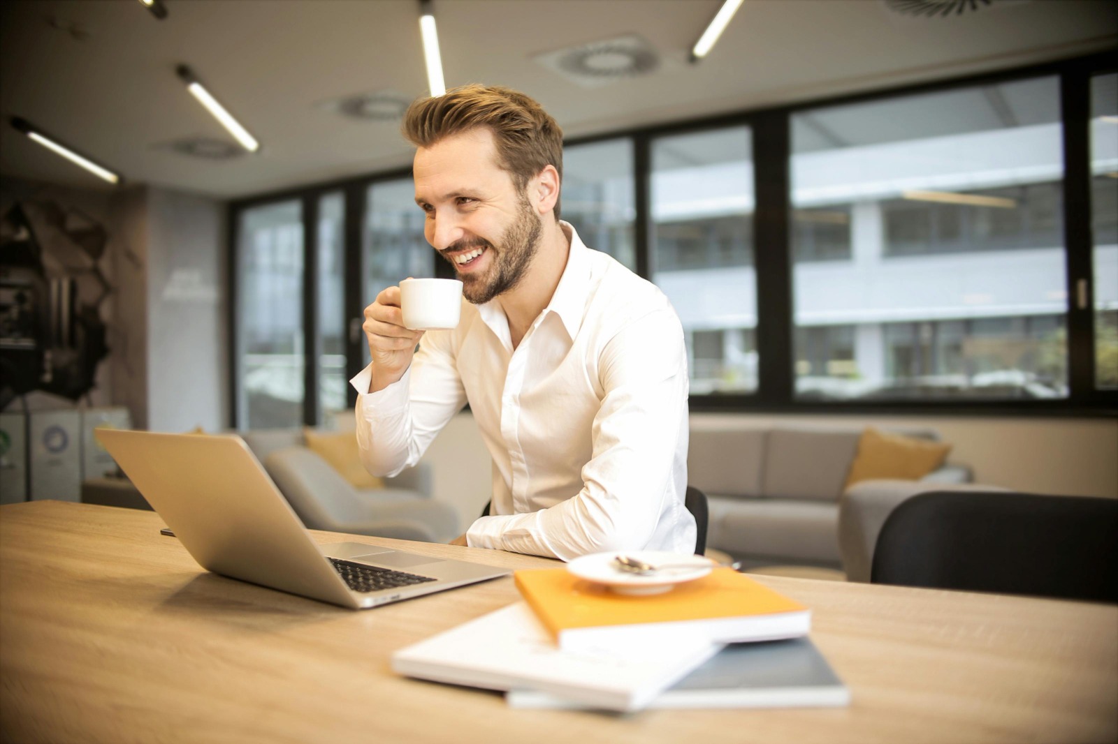 Multi-Channel Lead Acquisition Tools Every Marketer Needs