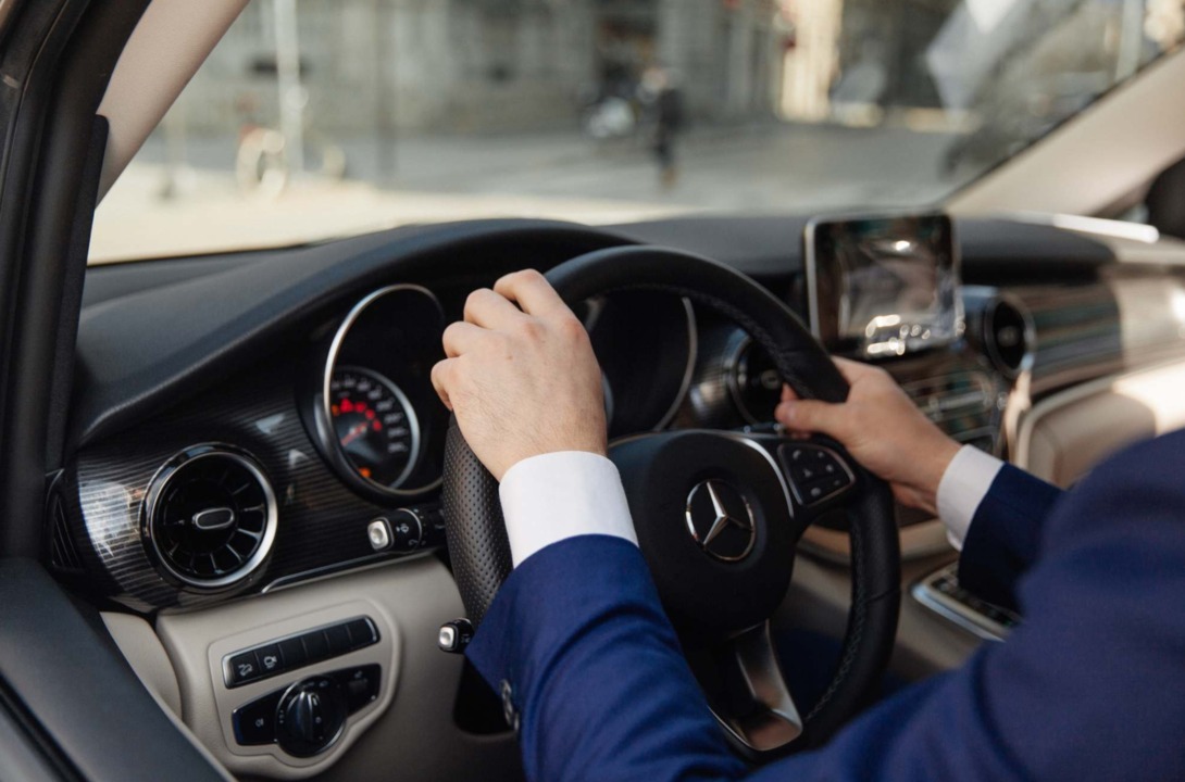 Black Car Service – True North VIP High-End Transportation for Professionals