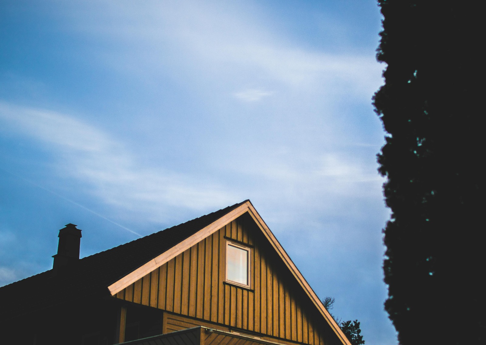 Peak Exteriors: Reliable Roofers near Covington, LA