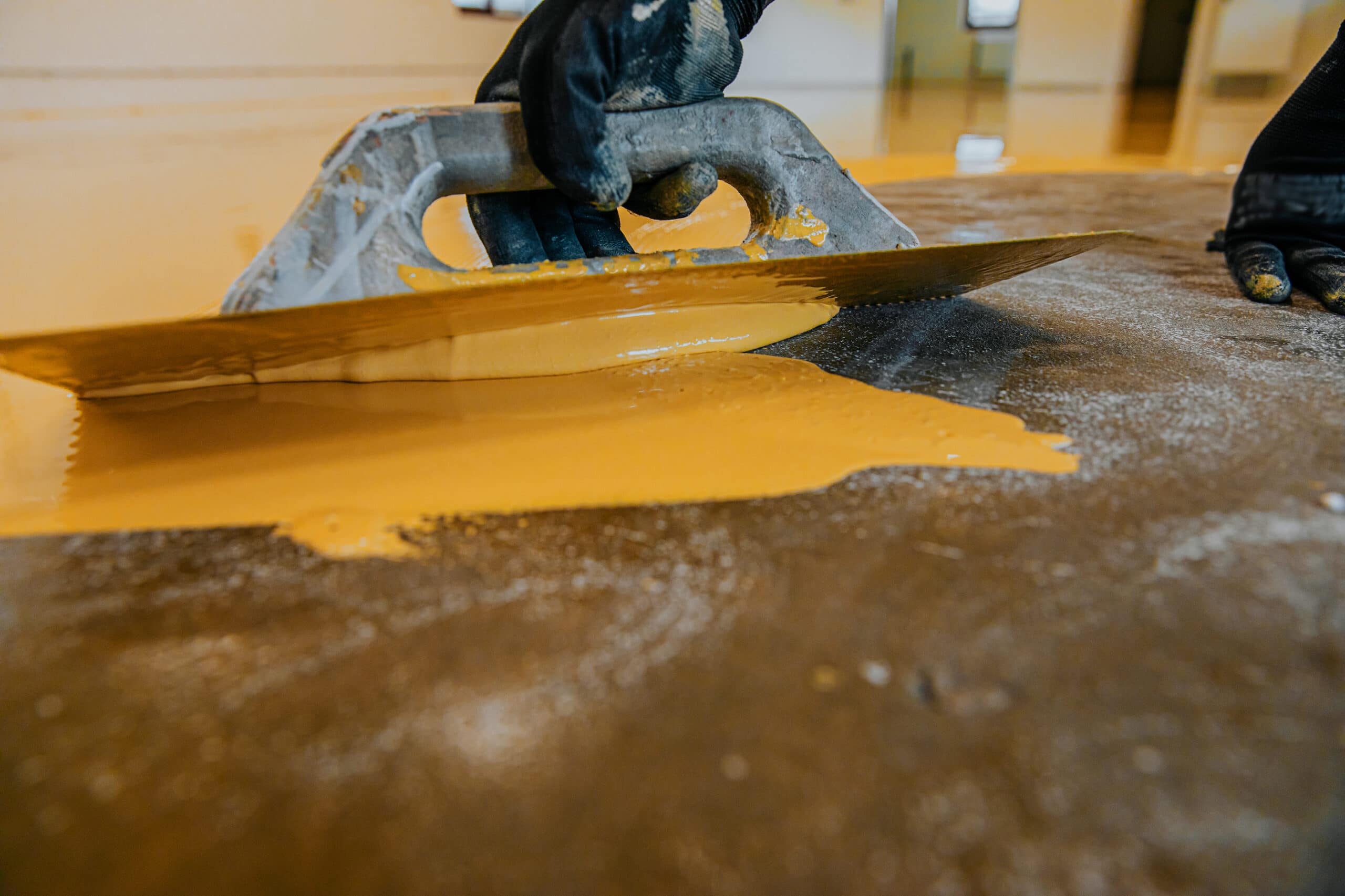 Epoxy Resin Solutions for Durable and Smooth Concrete Floors