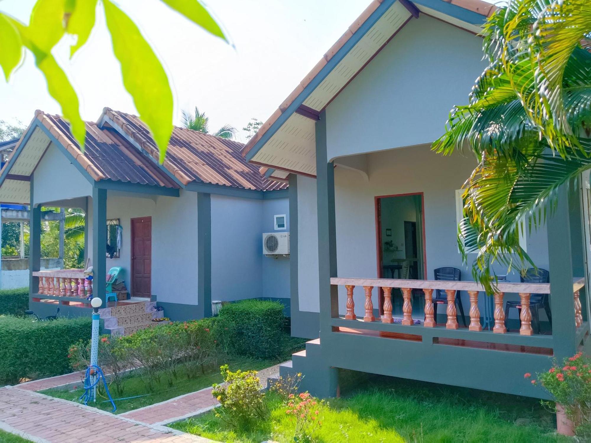 Experience True Island Luxury with Ko Lanta Vacation Homes by the Beach