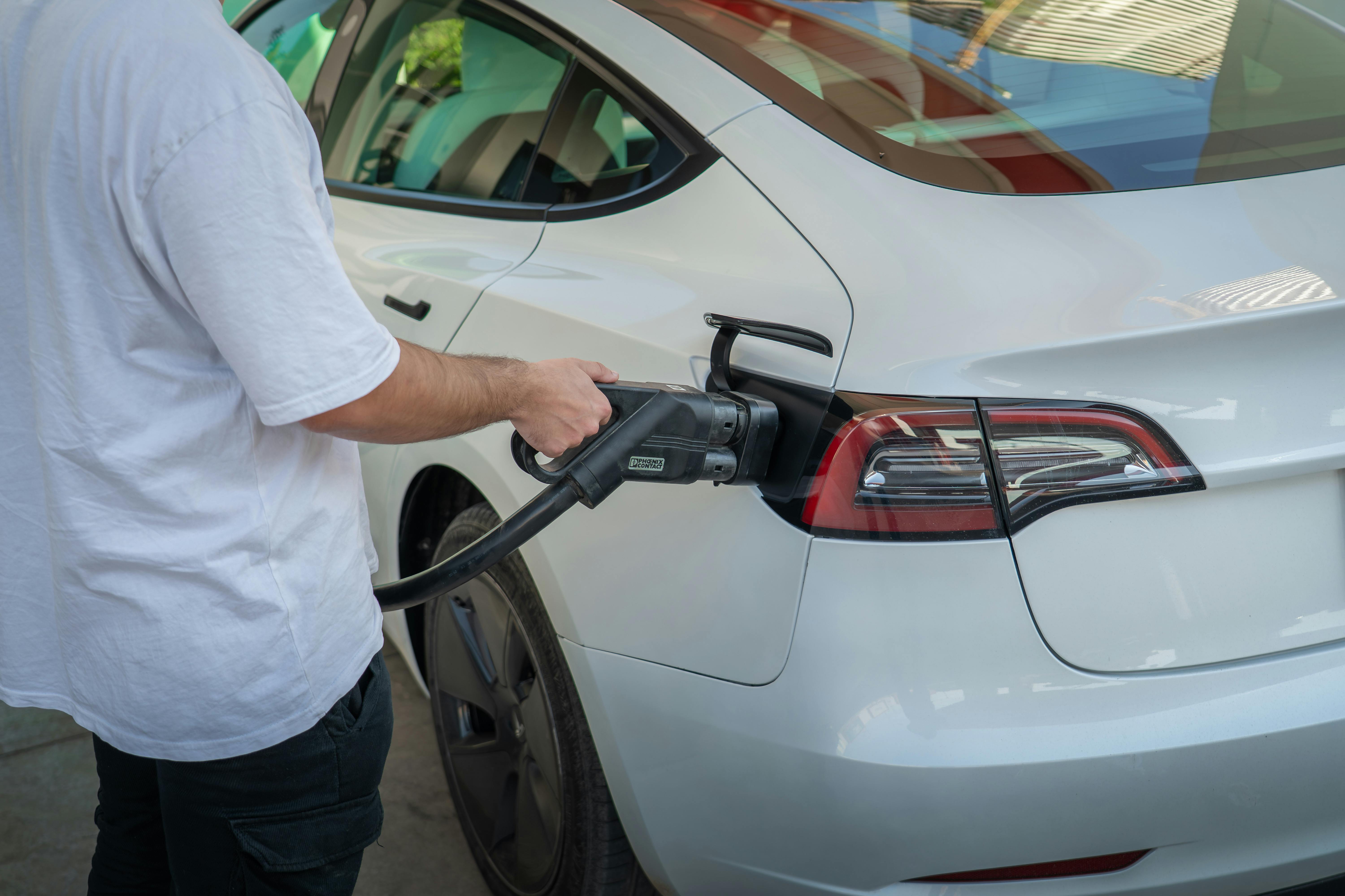 Experienced EV Charging Station Contractors for Large Projects