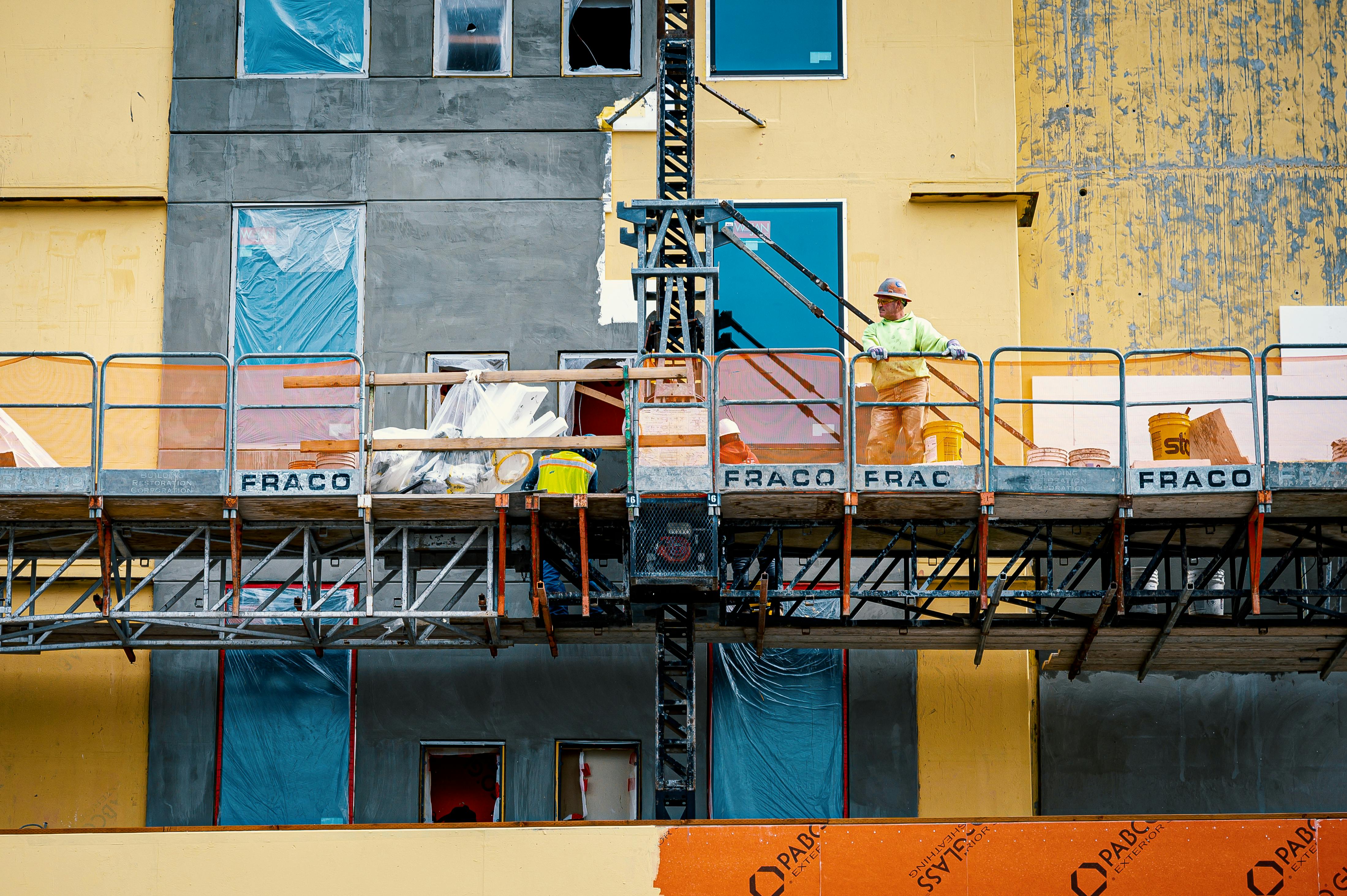 Construction Association Benefits for Commercial Builders