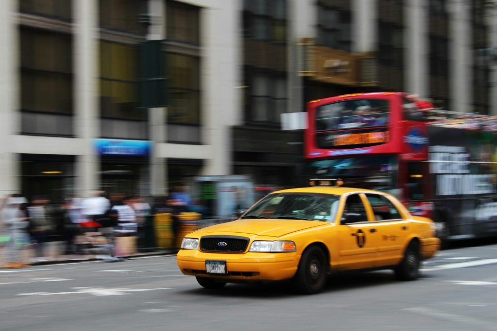 Gemini Taxis: Affordable Virginia Water Taxis Available 24/7