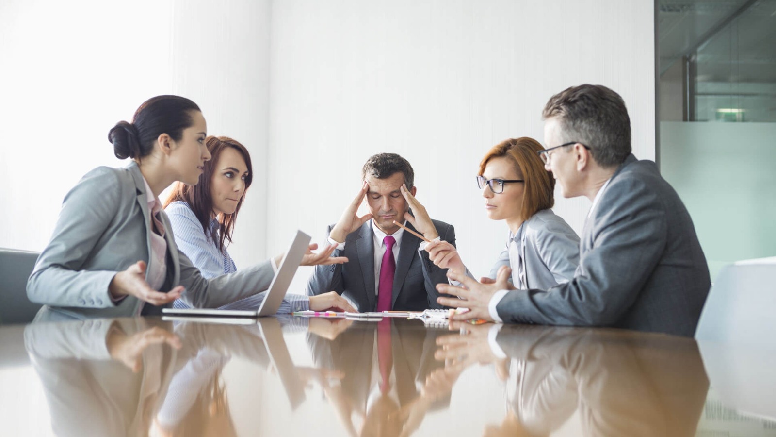 Accelerate Your Business Expansion: How Akountify Helps You Rent LinkedIn Profile for Powerful B2B Results