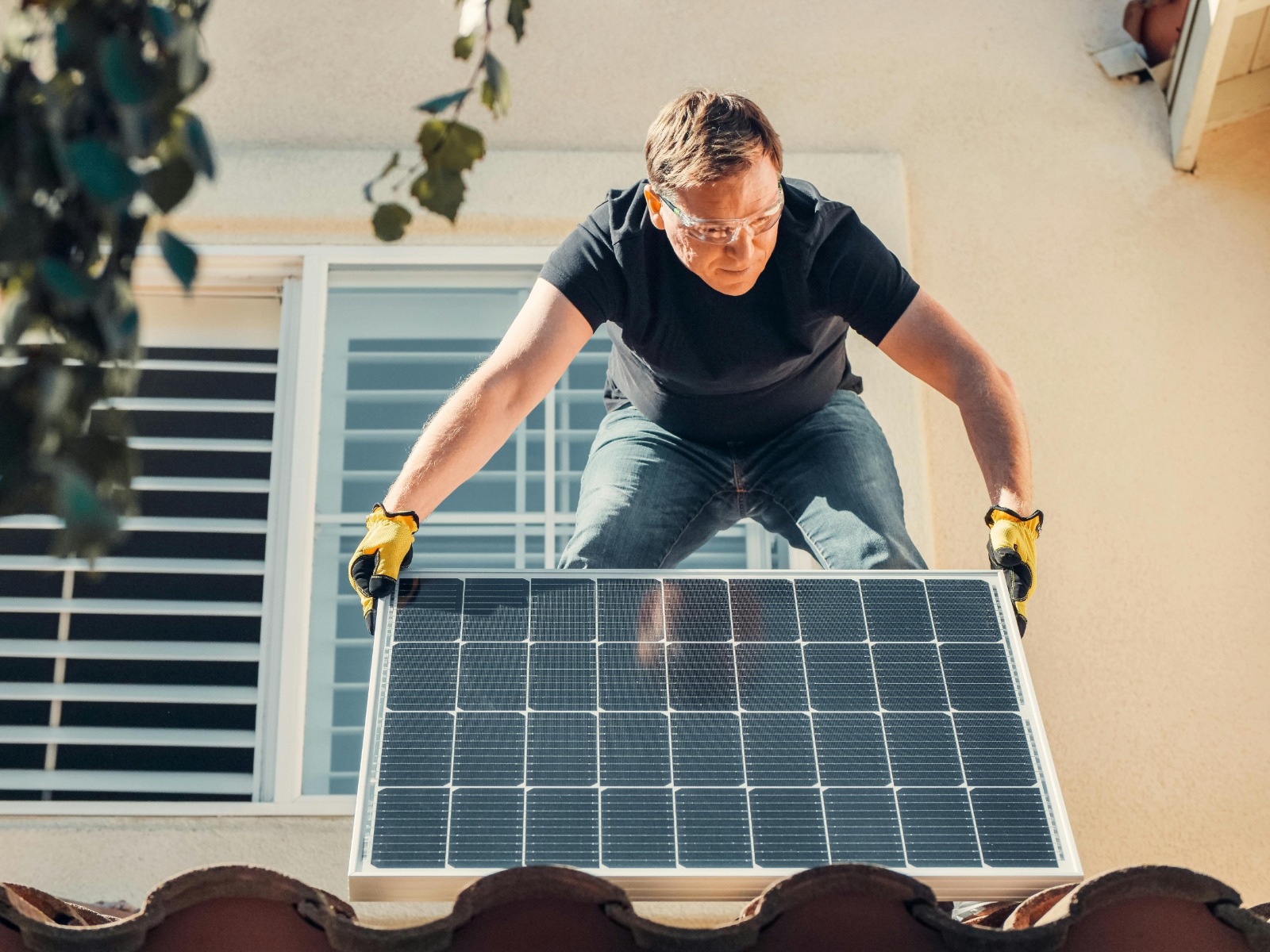 9 Amazing Commercial Solar Florida Incentives Every Business Should Use