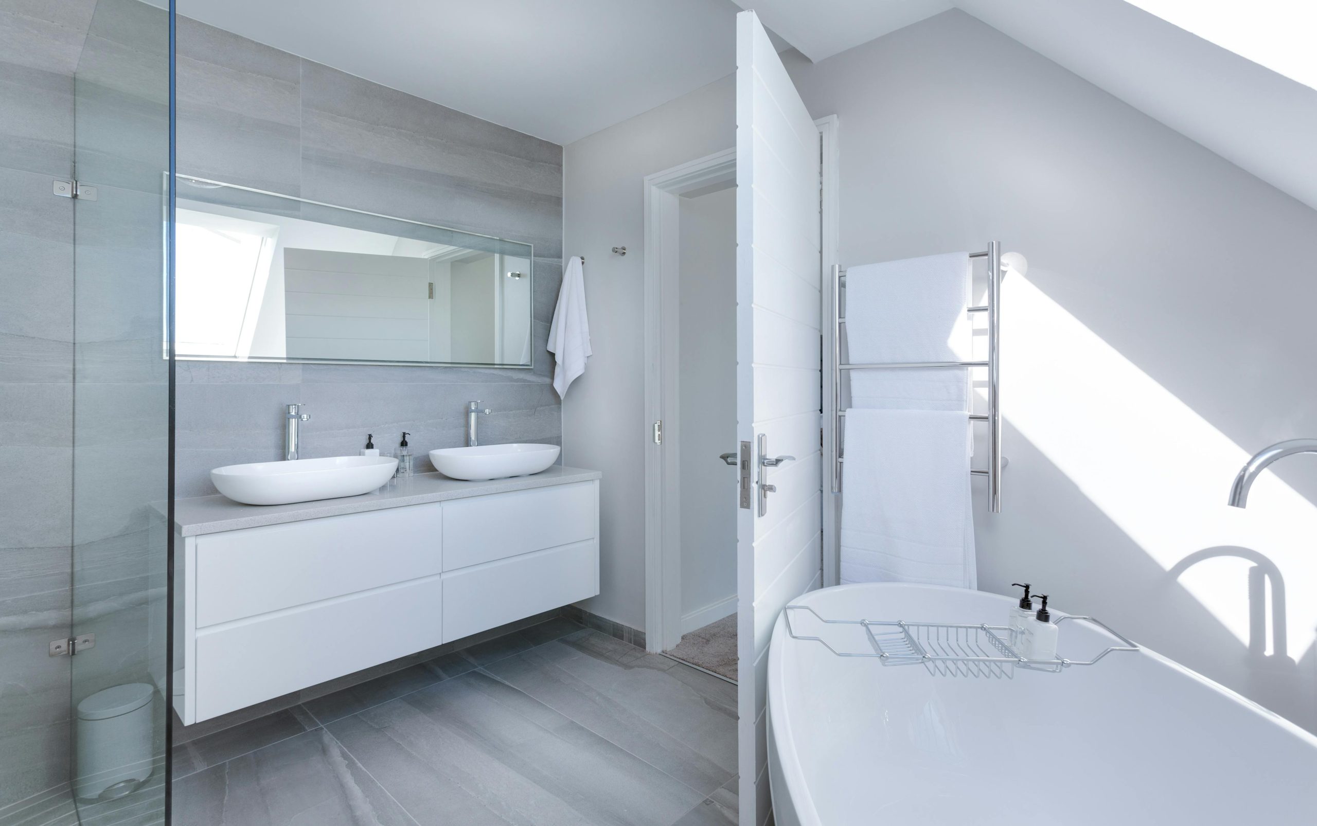 Elegant Showers That Bring Elegance to Every Bathroom